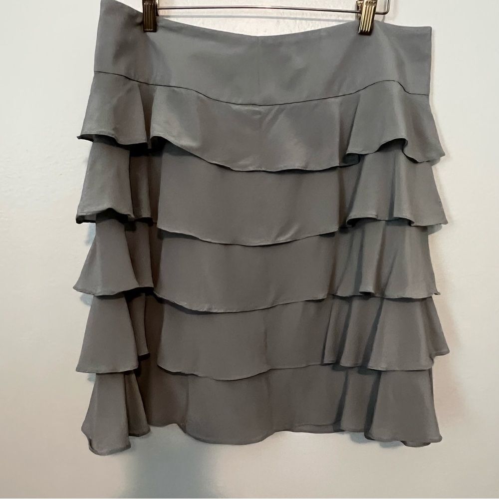 Talbots Silk Tiered Ruffle Skirt Light Grey Silver Lined Size 14P Petite Party